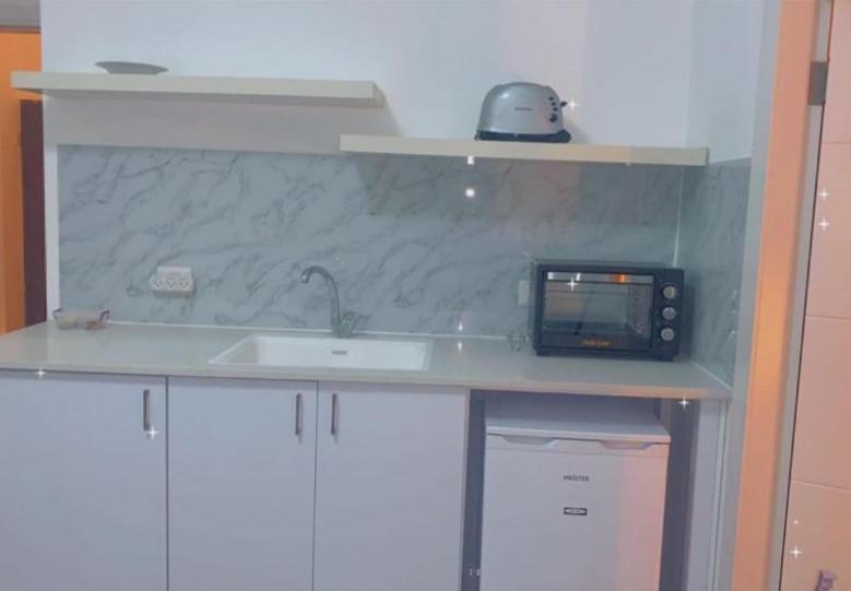 Romy Suites Deluxe Netánja Kültér fotó