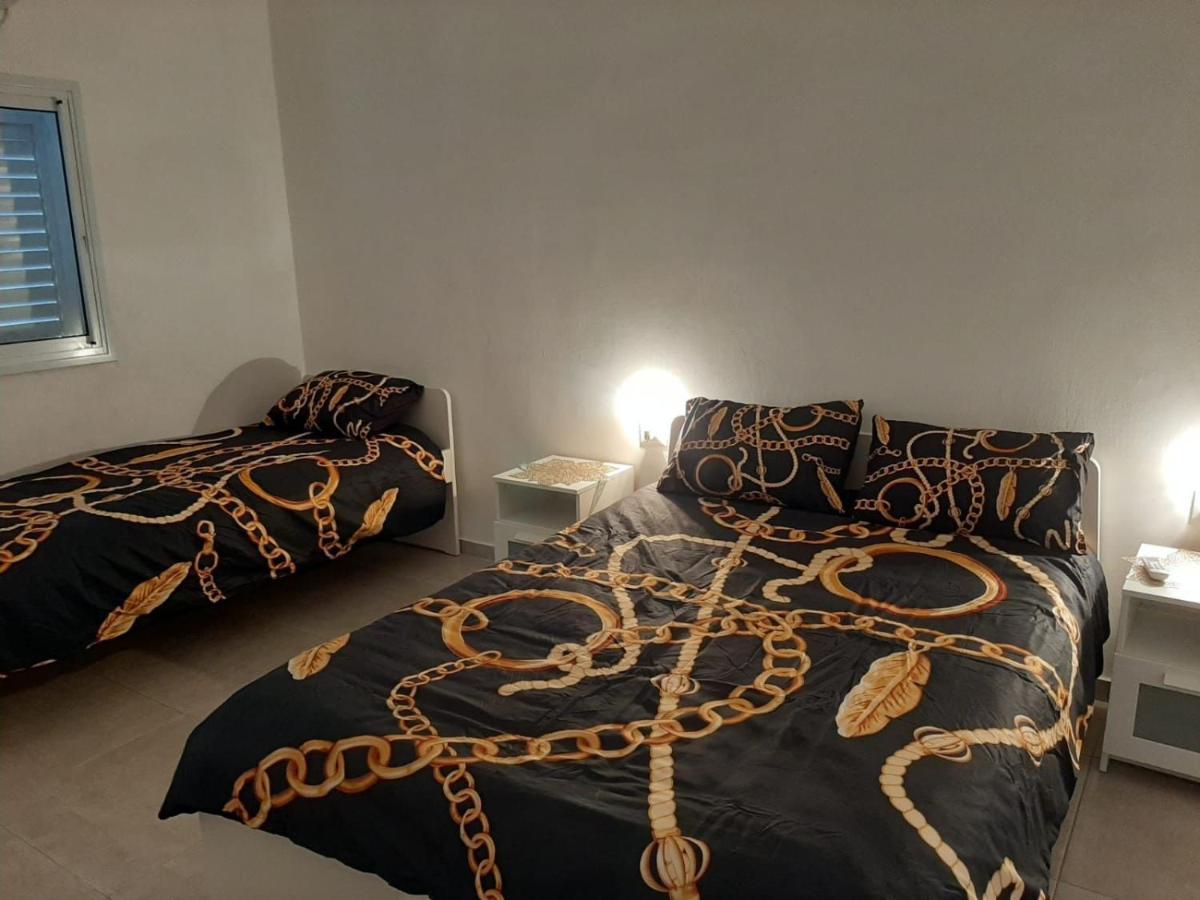 Romy Suites Deluxe Netánja Kültér fotó