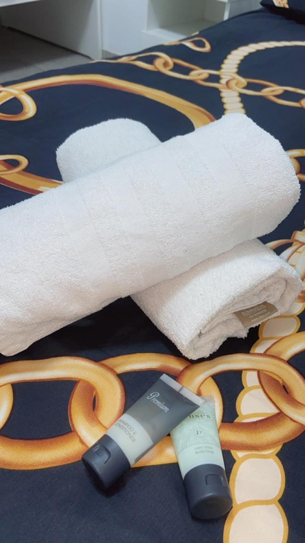 Romy Suites Deluxe Netánja Kültér fotó
